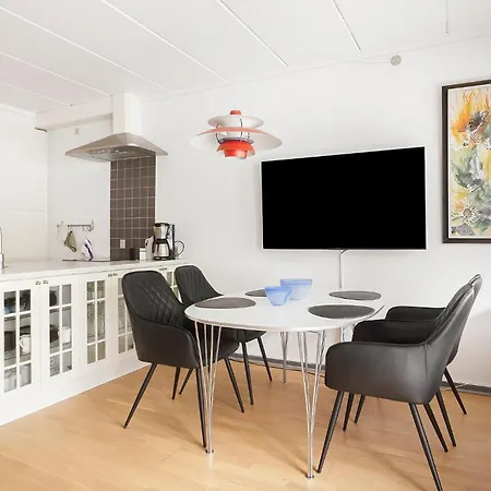 Apartment 2 Bedroom In Haderslev